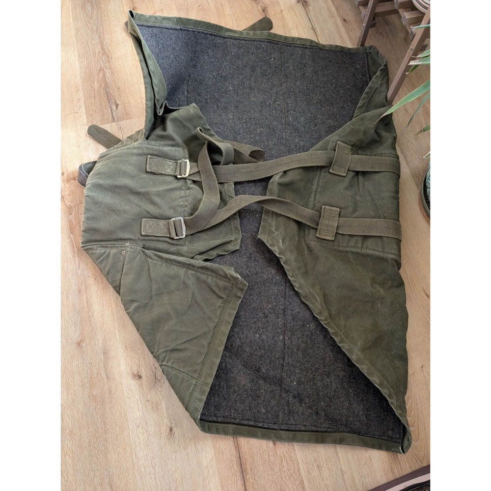 Vietnam Era US Army Airborne Parachutist's Equipment‎ Pack